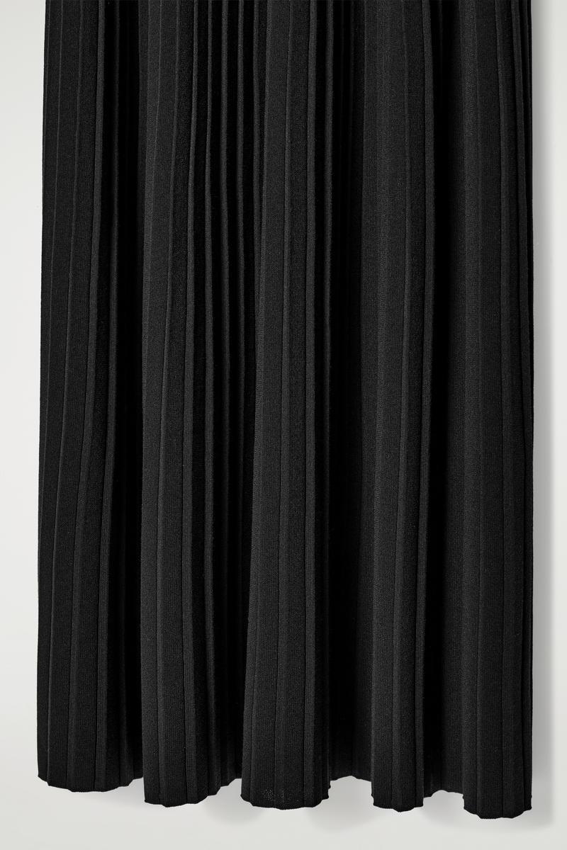 strapless open back dress Friendly In France Pleated Shift Dress In Black – Impressions Online  Boutique main image 0