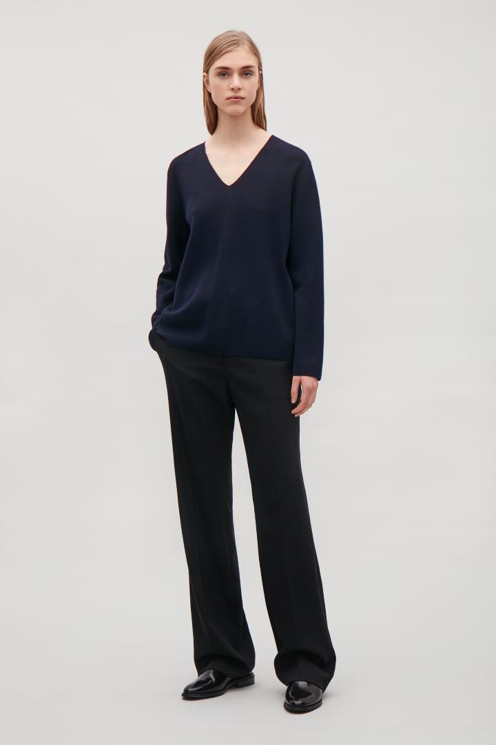 v neck jumper navy