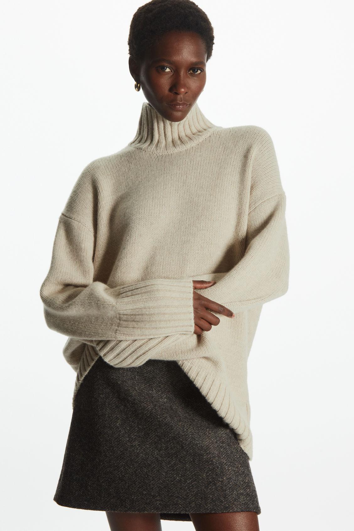 COS Pure Cashmere Turtleneck Jumper in Beige Natural Womens Clothing Jumpers and knitwear Turtlenecks 