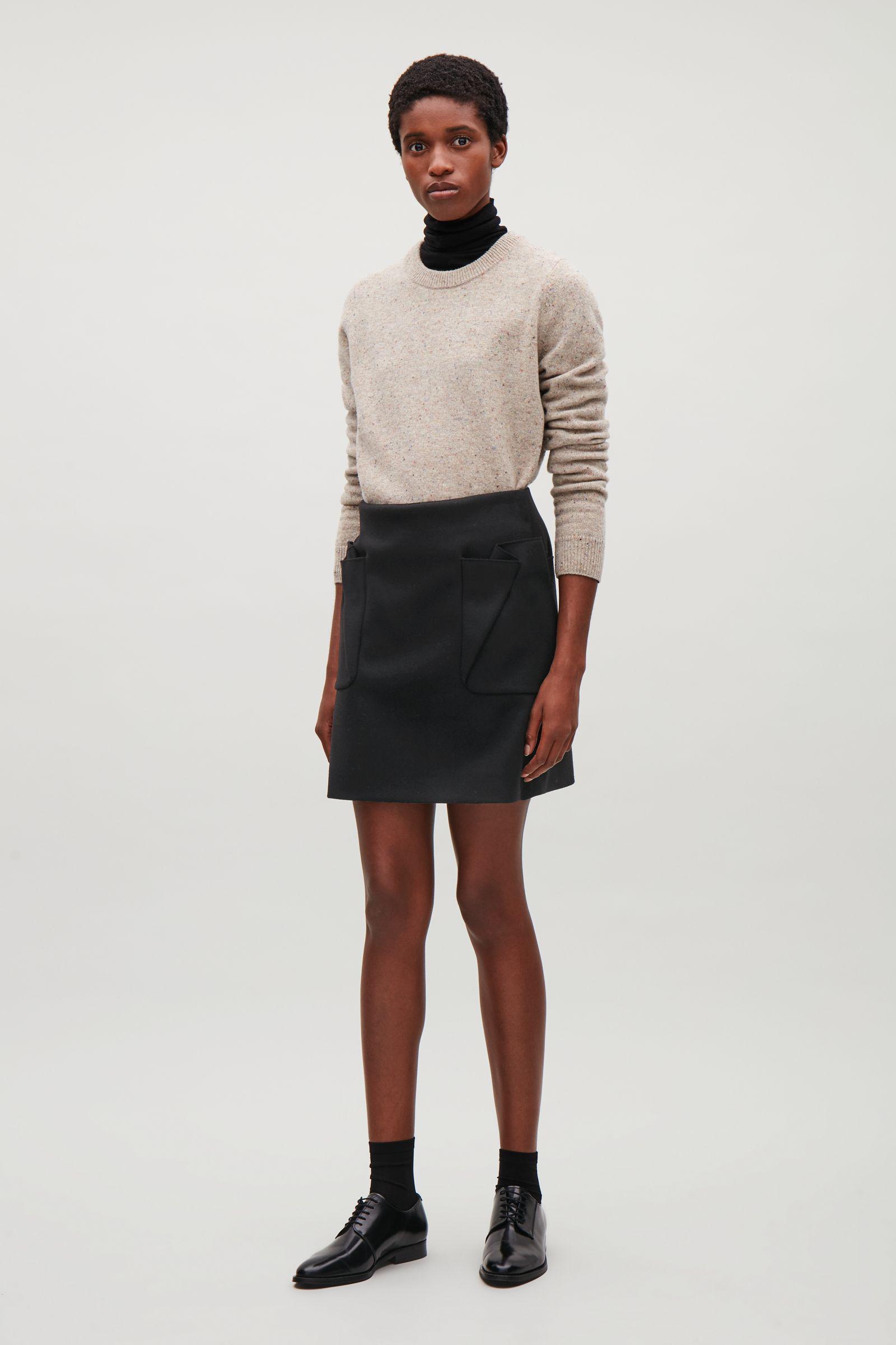 COS Short Skirt With Pleated Pockets in Black | Lyst