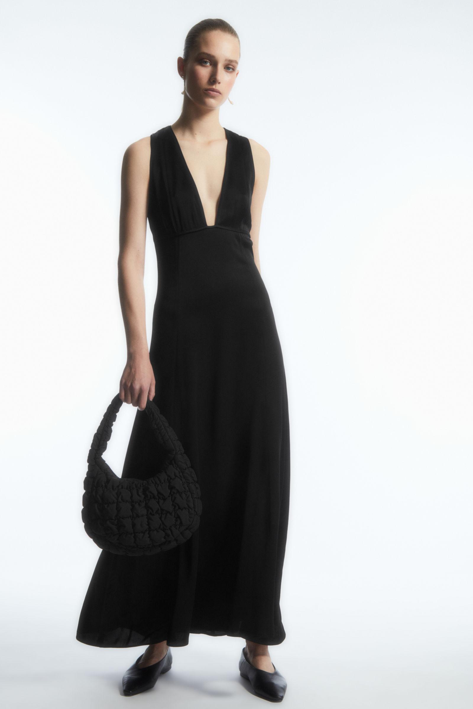 Black plunge maxi 2025 dress with sleeves