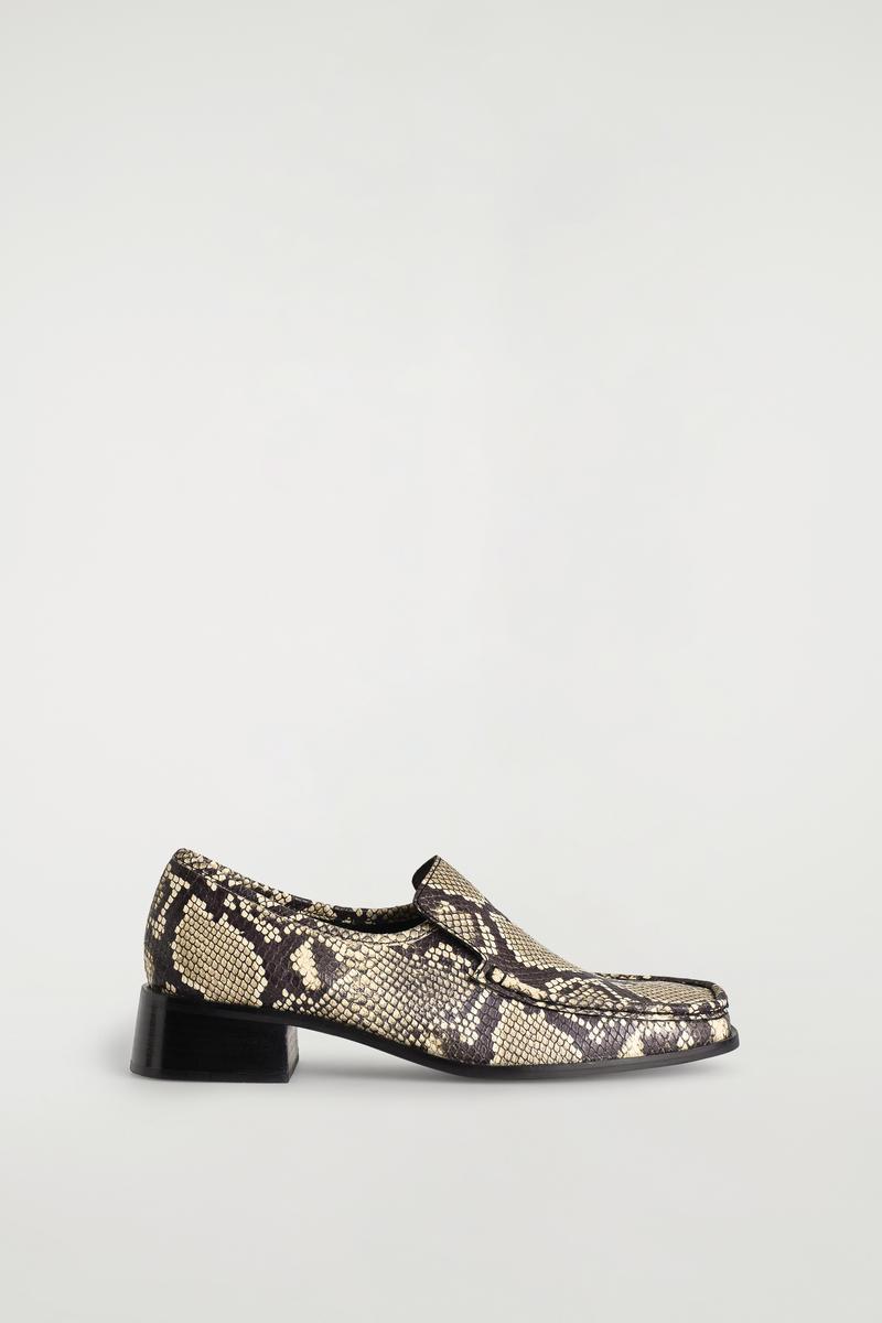 COS Square-Toe Leather Heel Loafers in Natural | Lyst