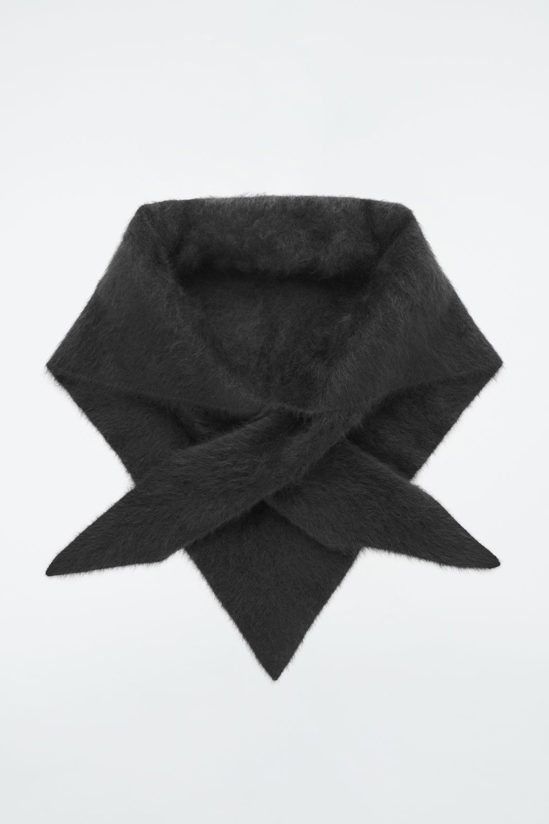COS Pure Brushed-cashmere Triangle Scarf in Black | Lyst