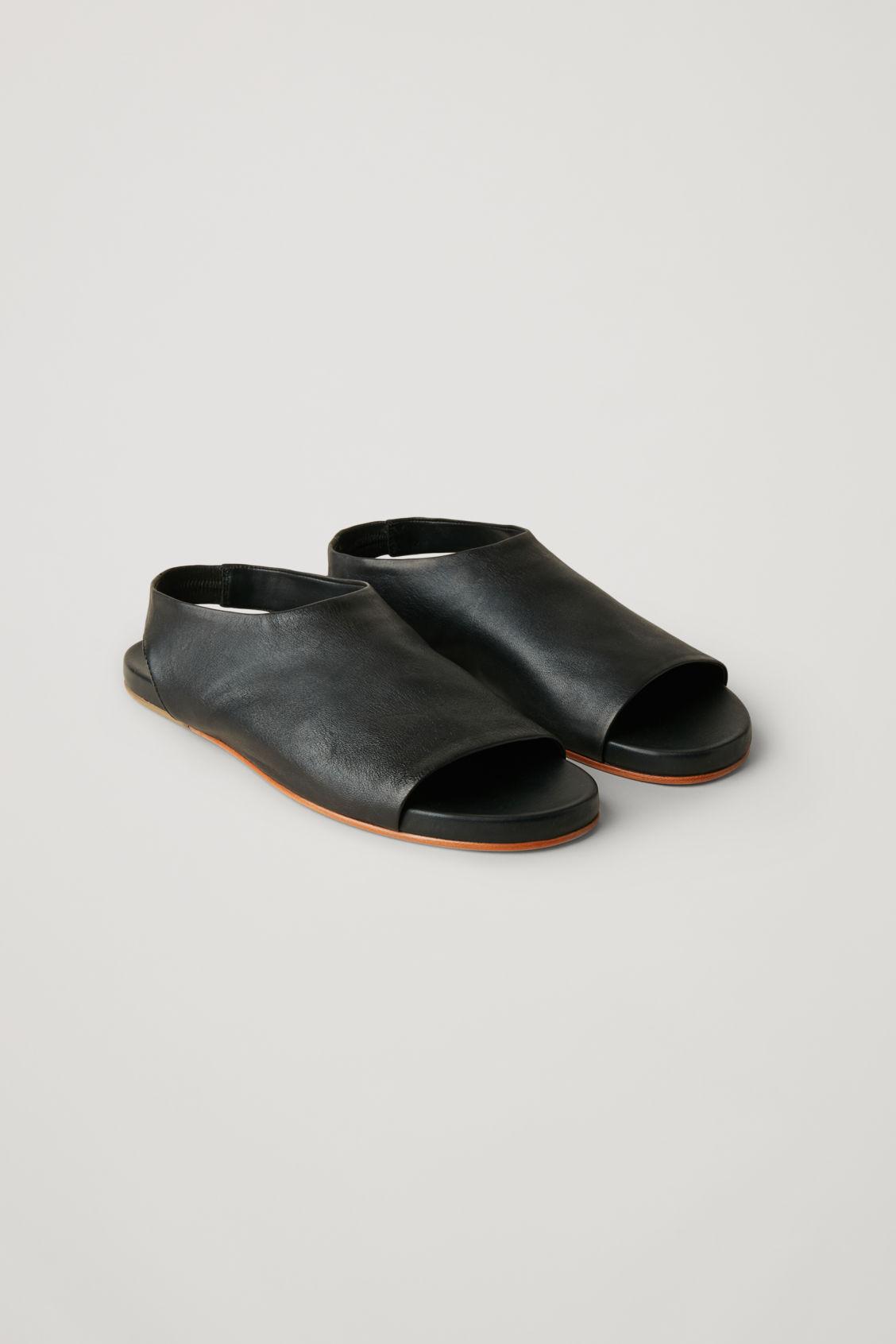 COS Leather Sandals With Elastic Detail in Black | Lyst