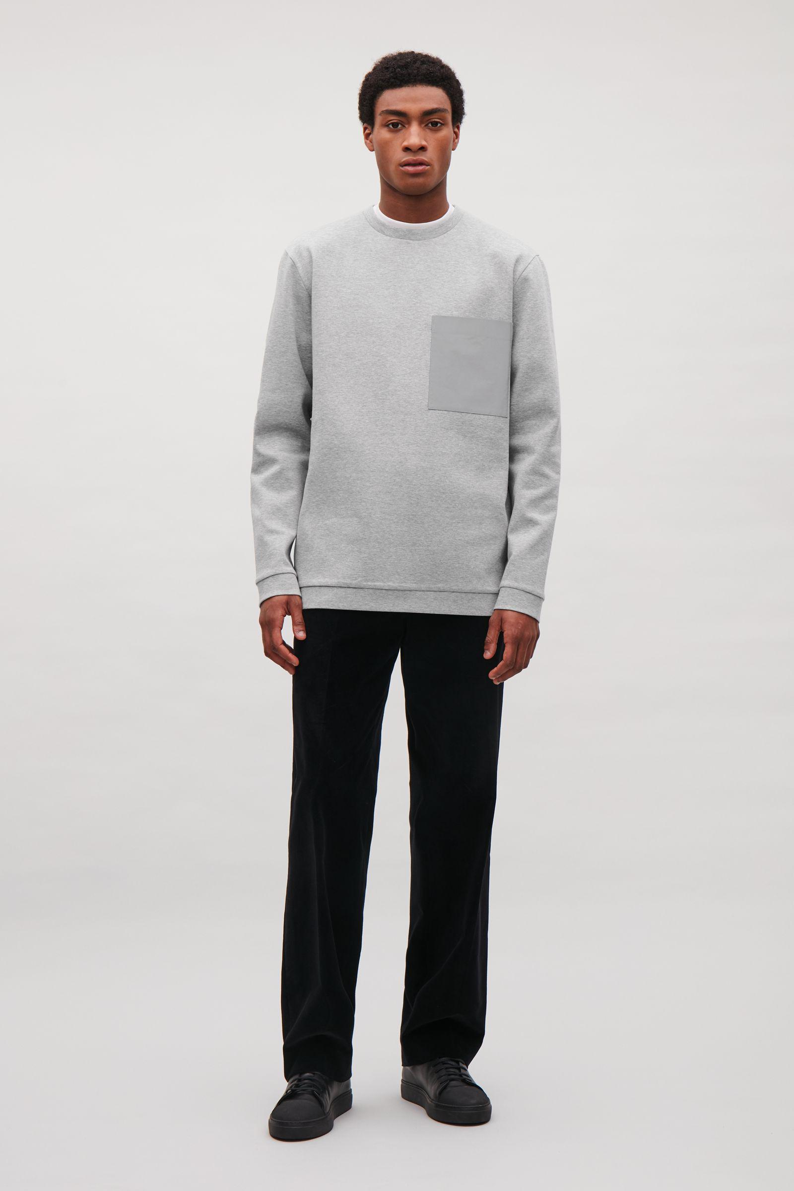 oversized sweatshirt with pockets