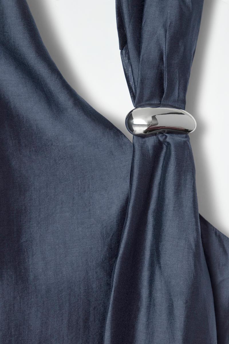 asymmetric brooch-detail maxi dress One-Shoulder Asymmetric Maxi Dress with Twist Detail Dark Navy / S main image 0