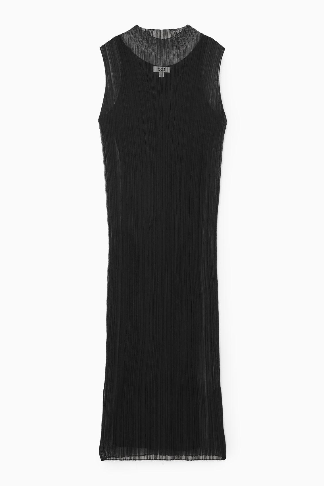 cos mesh dress Smiling cos my doll ate and left no crumbs , Mesh dress from the brand , Available to shop in your preferred colour , #dinnerdate #dinnerdateoutfit #meshdress #shopthelook #madetoorder