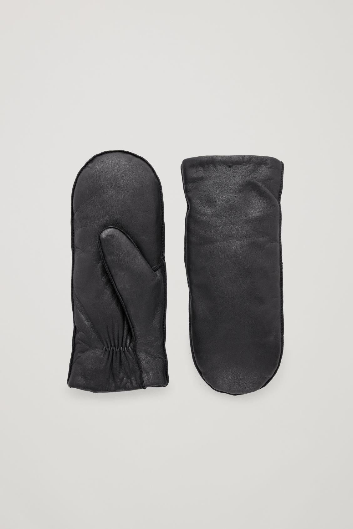 COS Padded Leather Mittens in Black Lyst