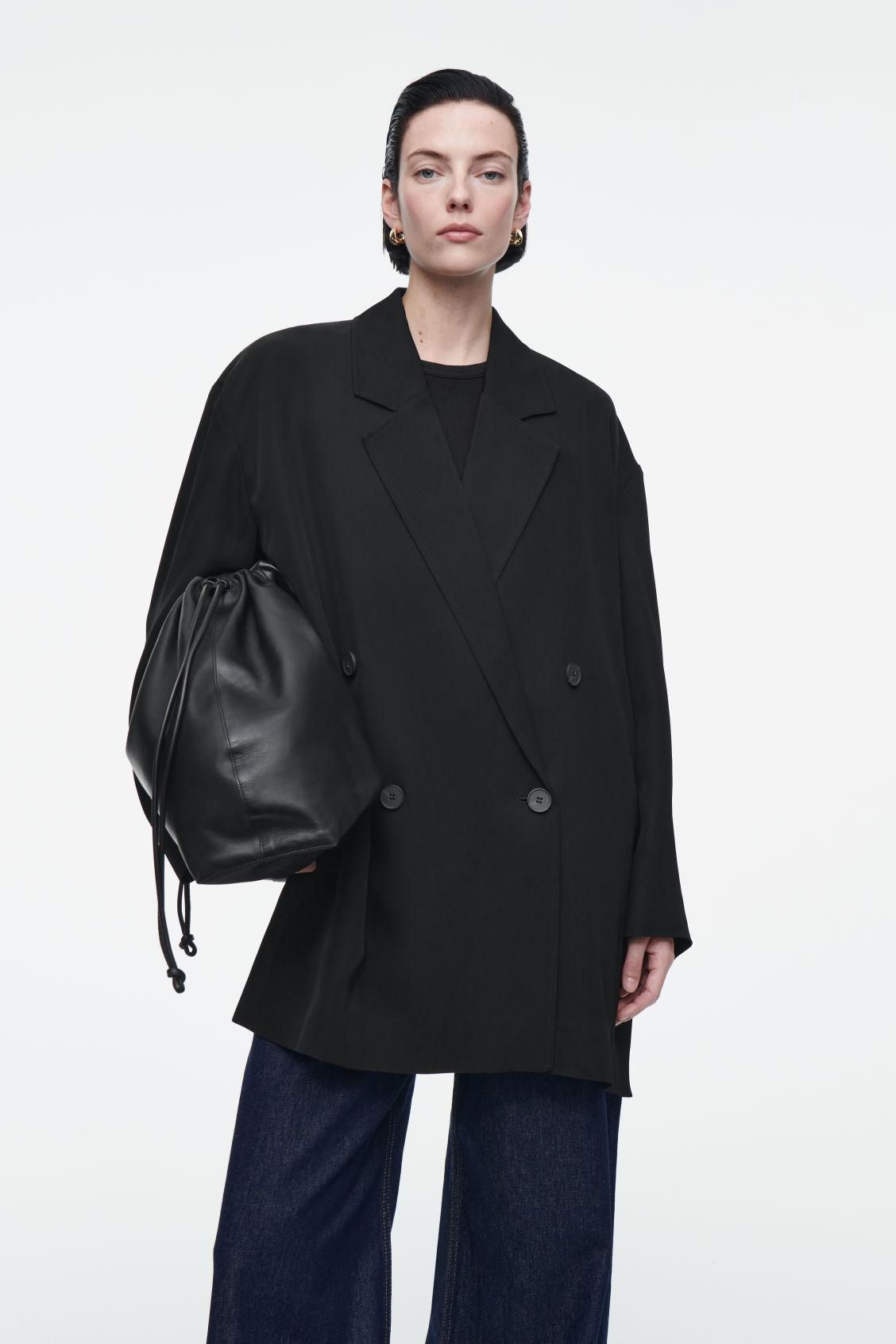ジャケット・アウター Oversized Draped Double-Breasted Blazer OVERSIZED DRAPED DOUBLE-BREASTED BLAZER - BLACK | COS