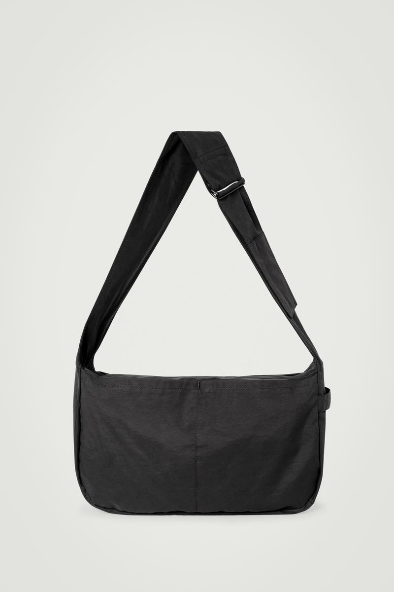 COS Slouchy Water-repellent Crossbody Bag - Nylon in Black for Men