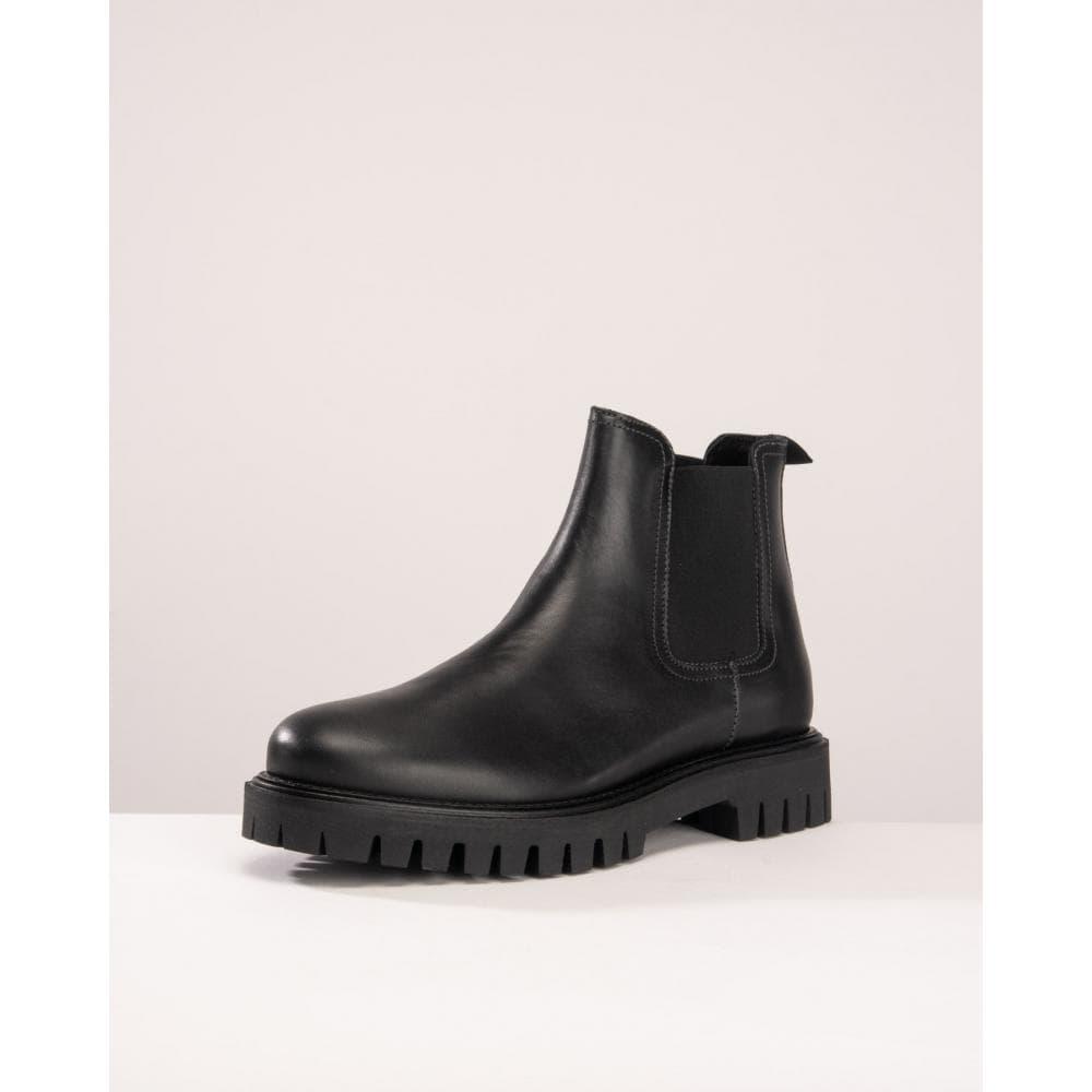 tommy hilfiger black chelsea boots