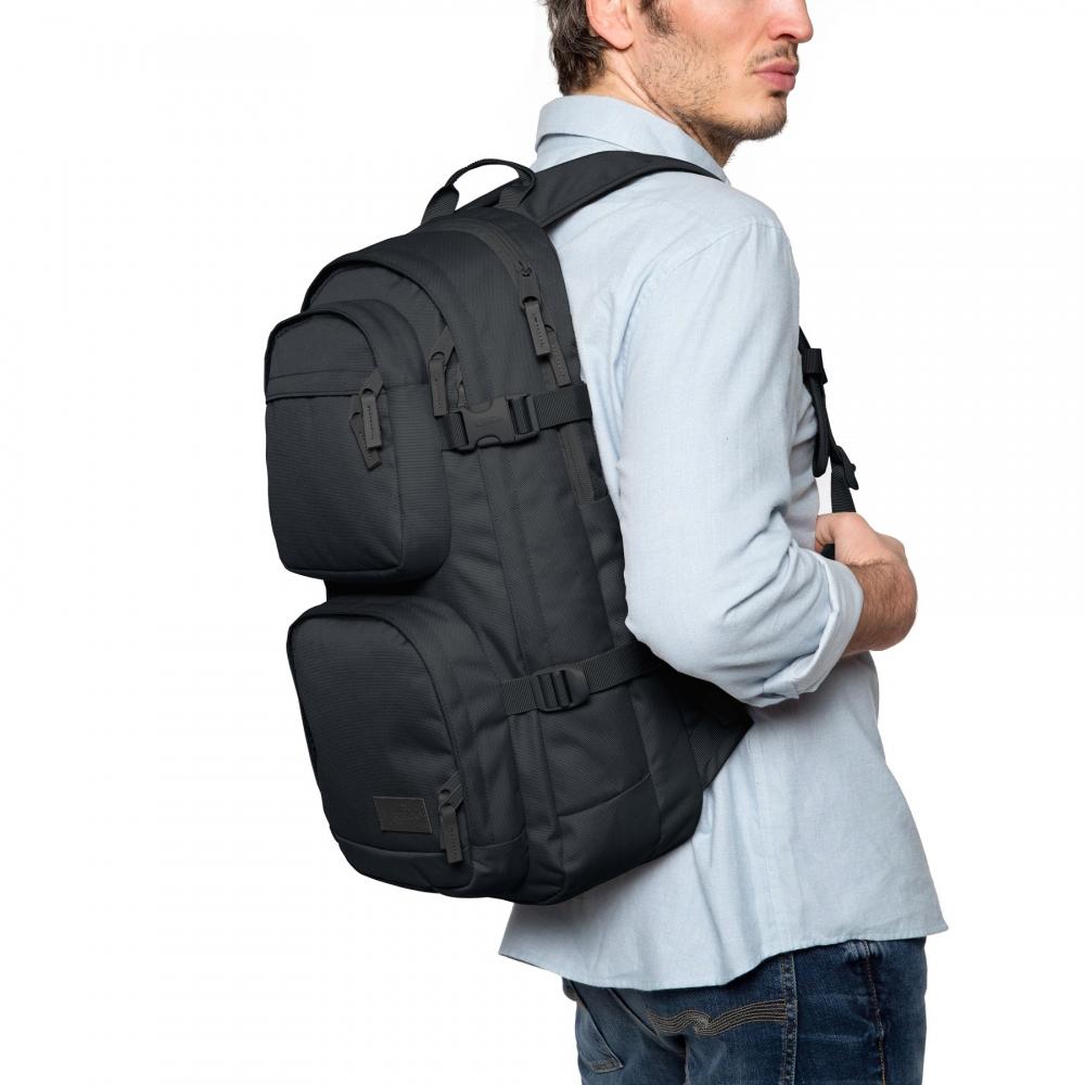 eastpak hutson black