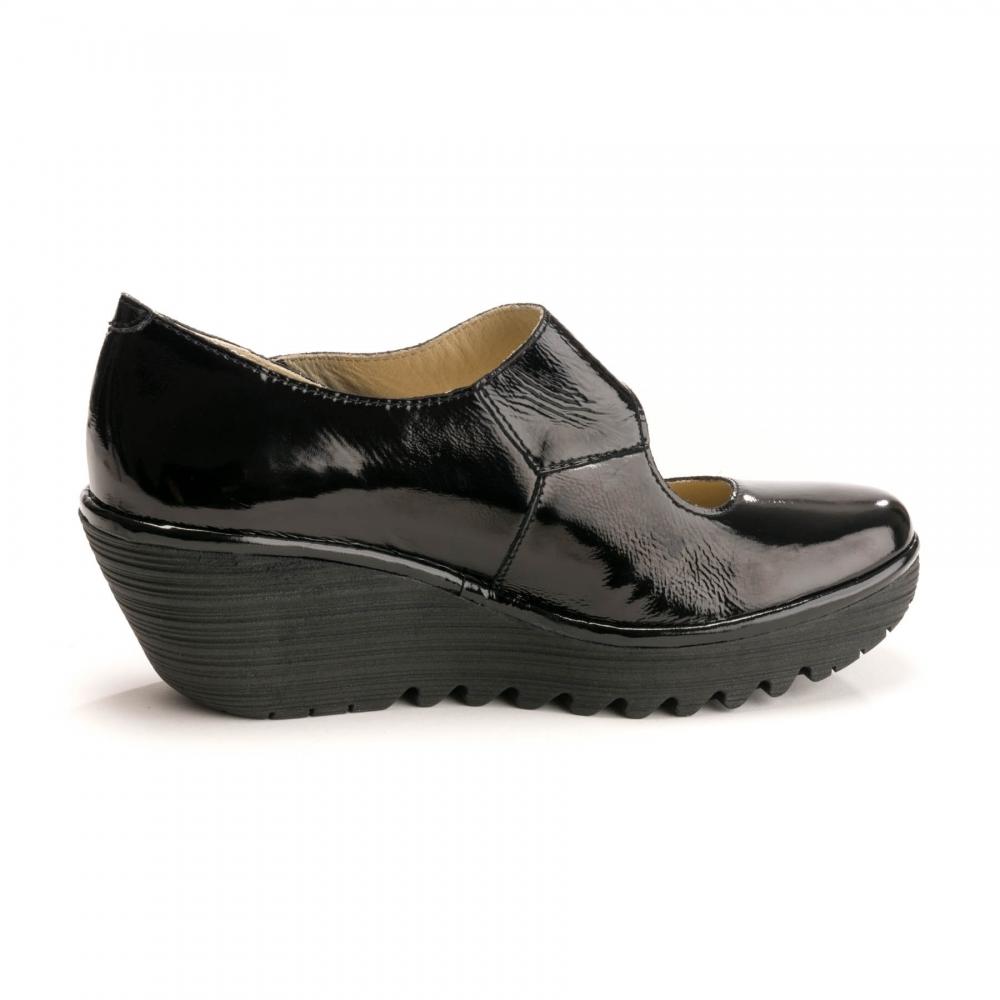 Fly London Yasi682fly Womens Shoes in Black Lyst