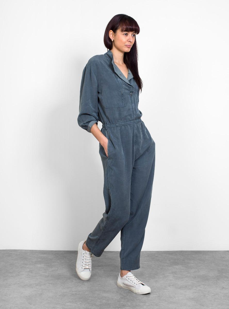 jumpsuit closed