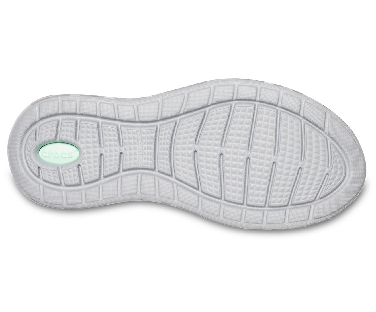 croc camo tennis shoes