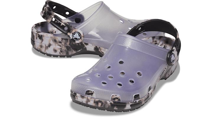 28 crocs