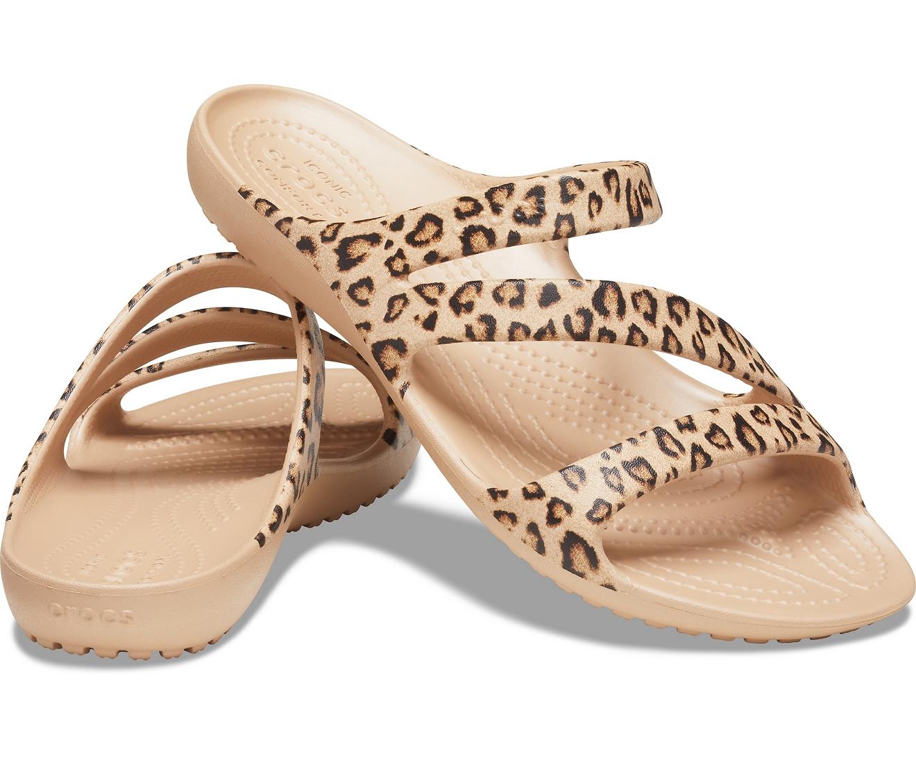crocs kadee ii graphic flip