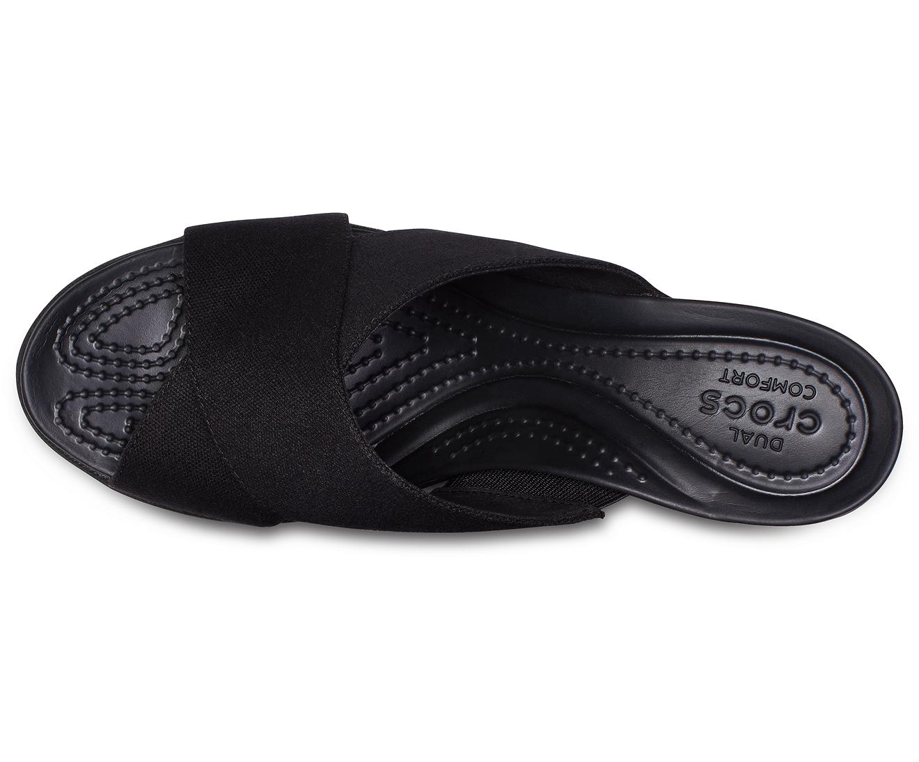 Crocs™ Leigh Ii Xstrap Wedge W Clogs in Black | Lyst