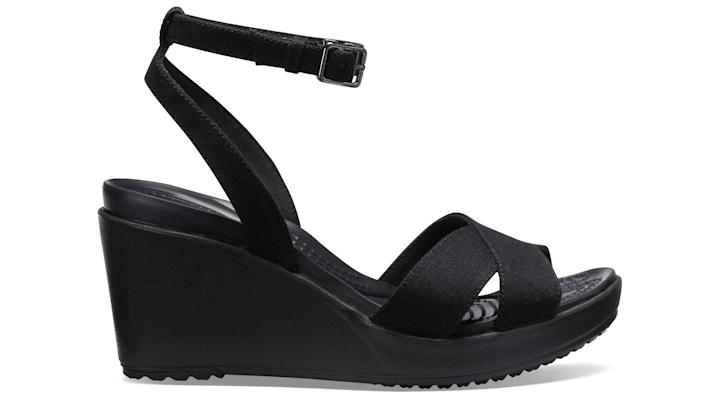 docena discreción Considerar Crocs™ Women's Leigh Ii Cross-strap Ankle Wedge in Black | Lyst Canada