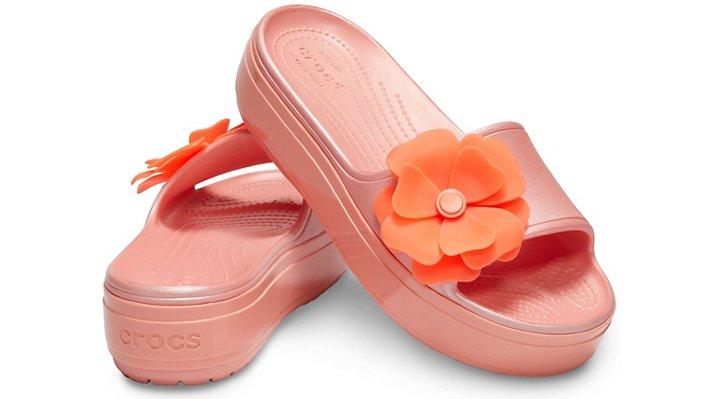 Crocs™ Crocband Platform Vivid Blooms Slide | Lyst