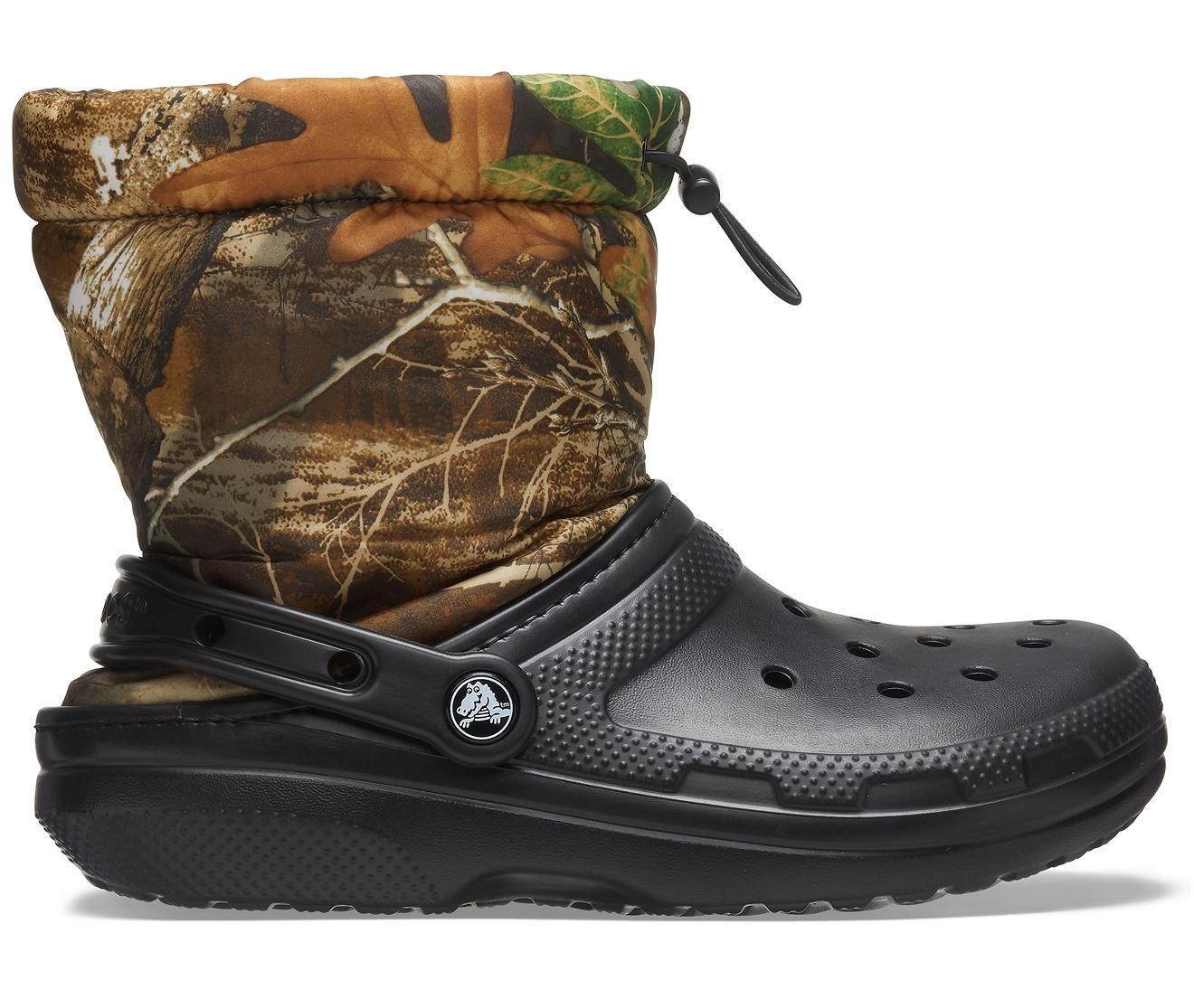 Crocs™ Classic Lined Neo Puff Realtree® Edge Boot in Black | Lyst
