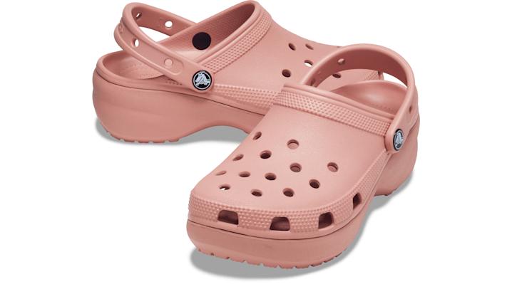 crocs platform pink