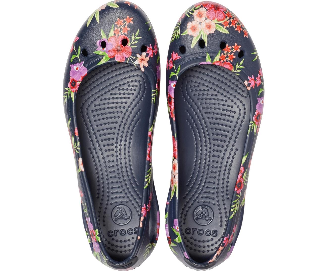 Crocs™ Tropical Floral/navy Women's Kadee Printed Flat in Blue | Lyst