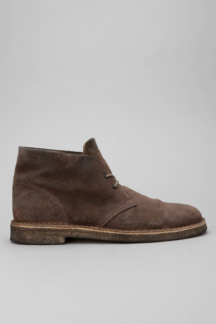 Clarks Distressed Chukka Boot in Taupe (Brown) for Men - Lyst
