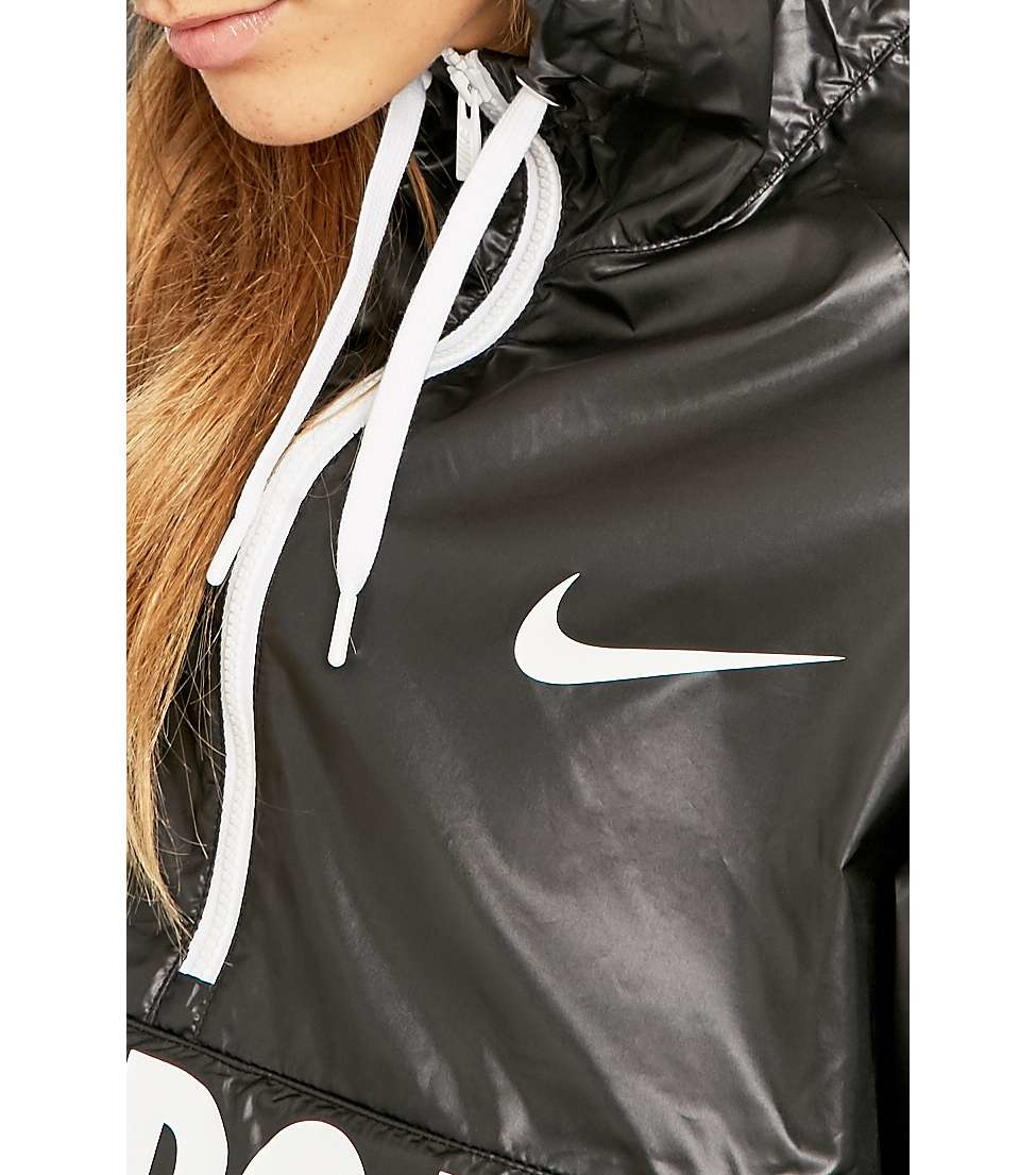 Nike City Packable Jacket in Black Lyst