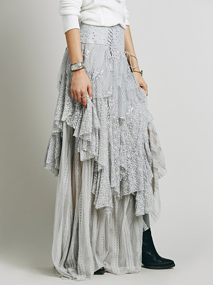 Tiered top skirt lace