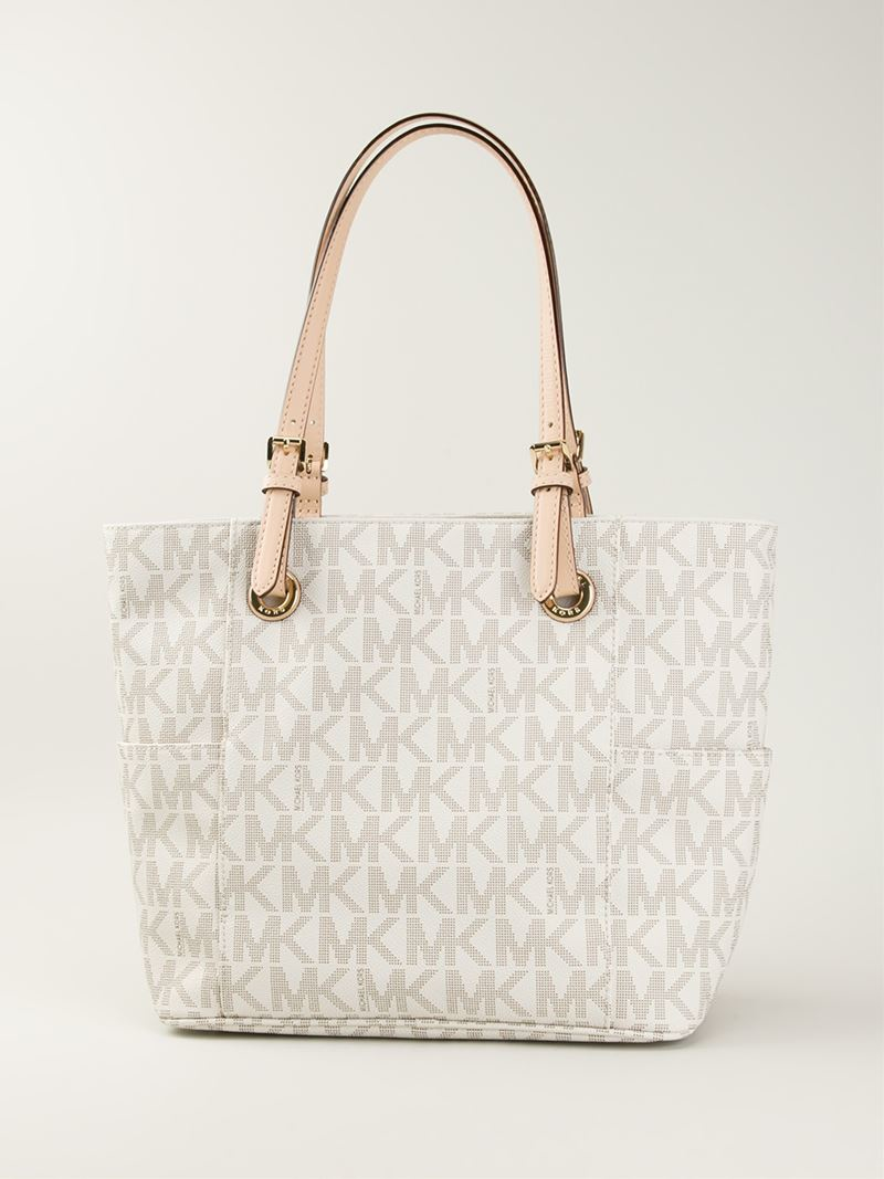 green bottega chain bag