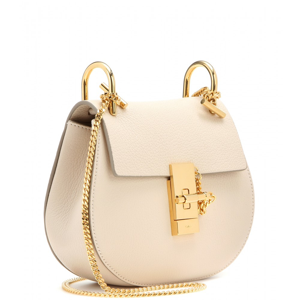 chloe drew white