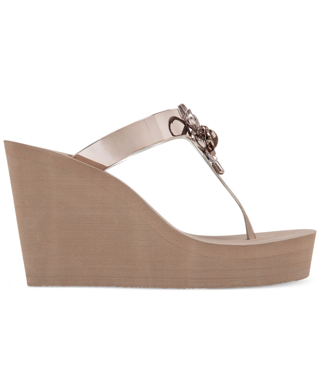 bcbgeneration thong sandals