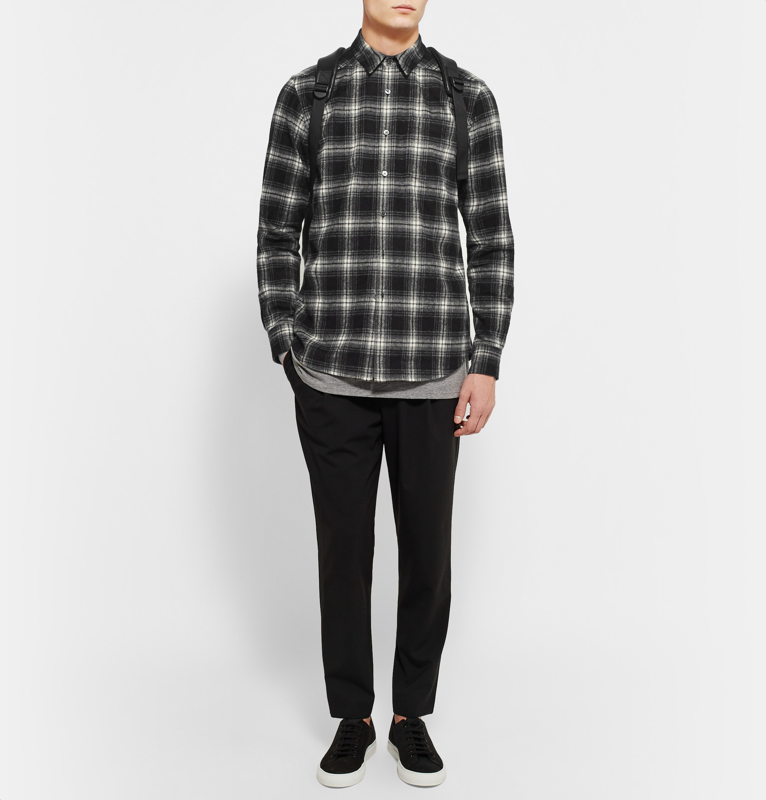 Black White Checked Flannel Roblox Free Roblox Accounts With Robux Discord Server - roblox flannel jacket