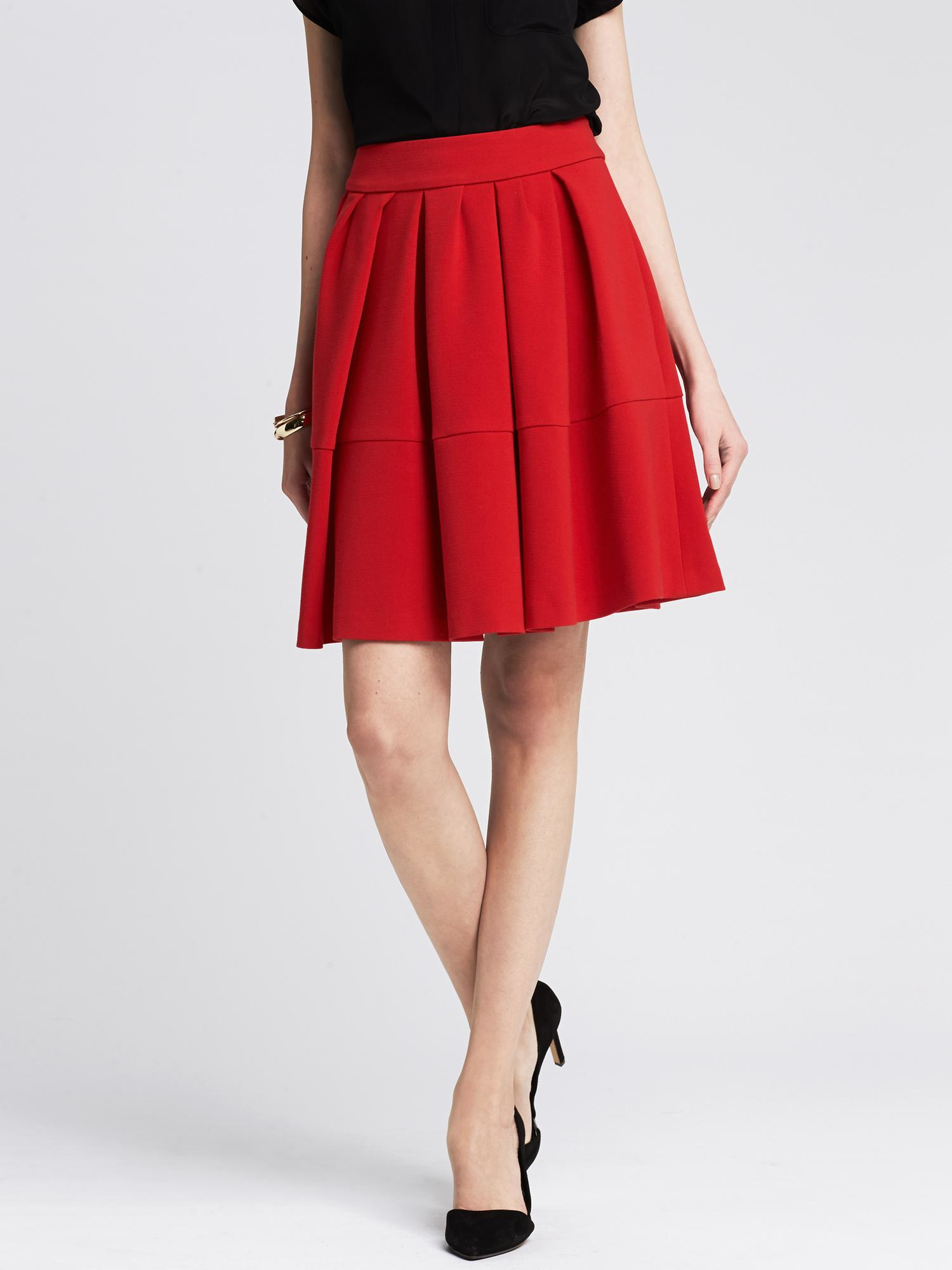 Banana republic Red Full Skirt in Red (Tomato paste) | Lyst