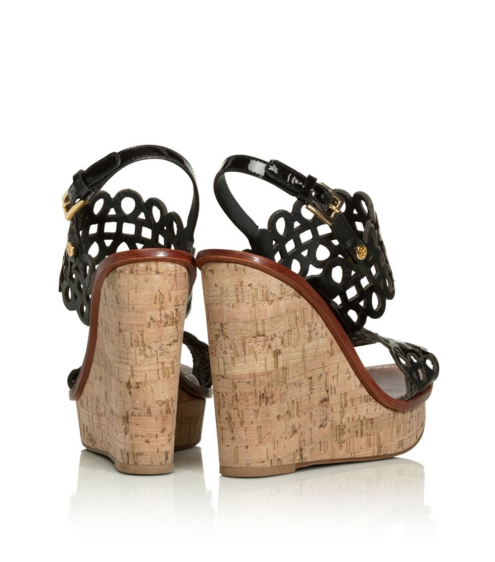 Tory Burch Patent Nori Wedge Sandal in Black - Lyst