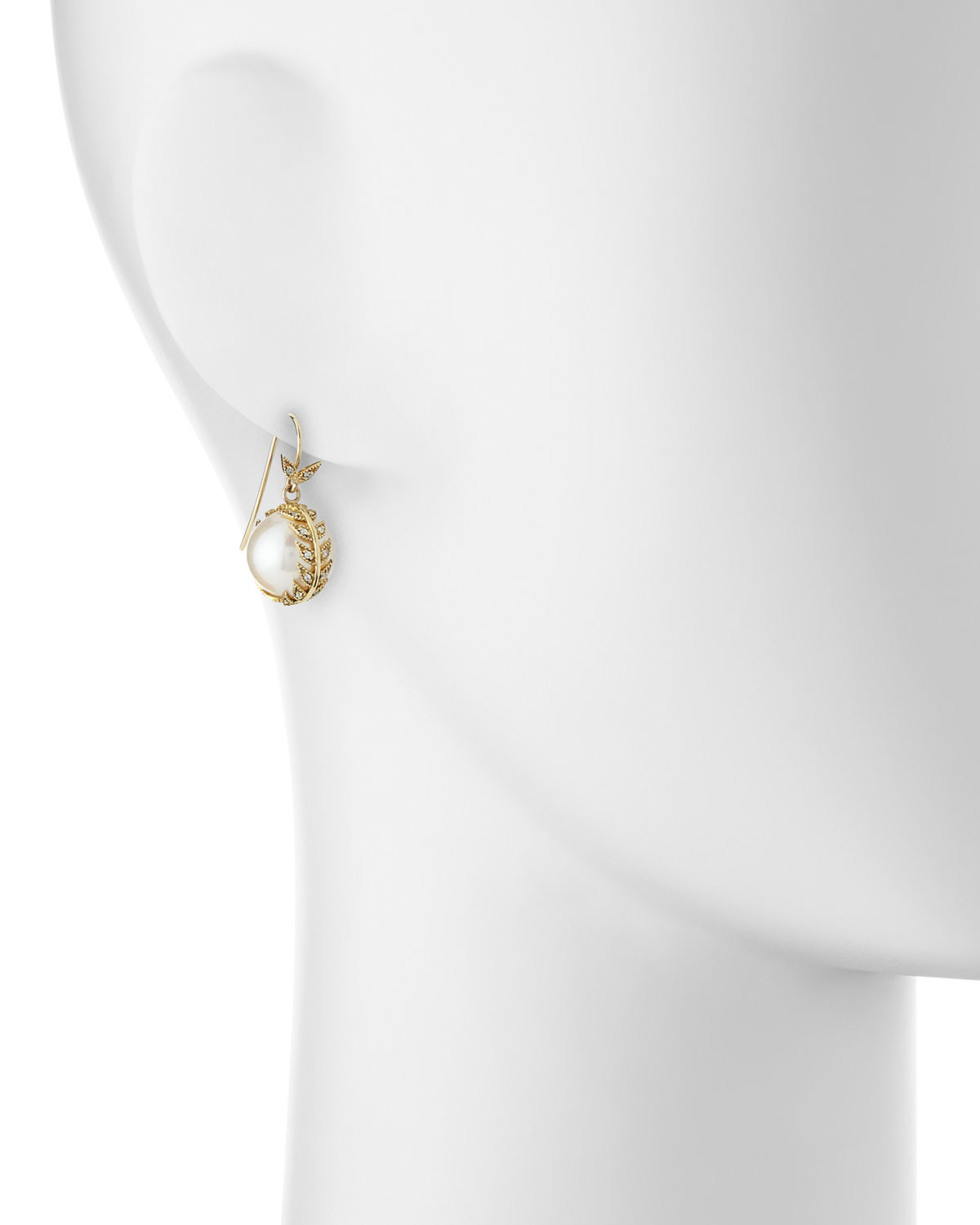 Lyst Mizuki Diamond Feather Wrap Pearl Earrings In Metallic Gallery
