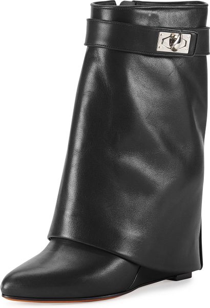 Givenchy Calfskin Shark-lock Fold-over Bootie in Black | Lyst