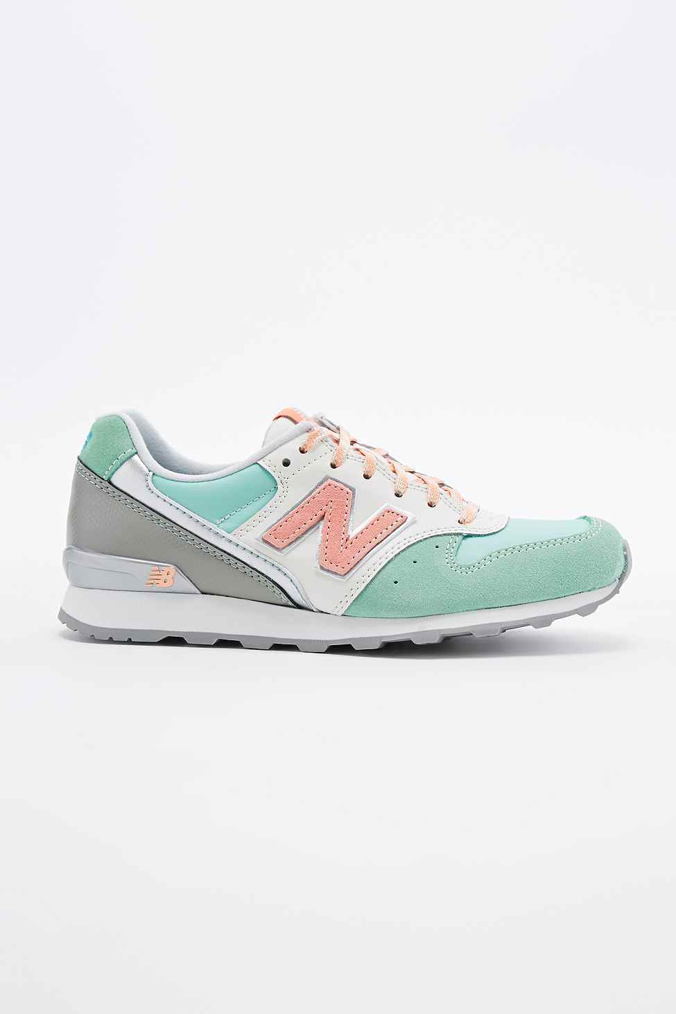 new balance 996 mint