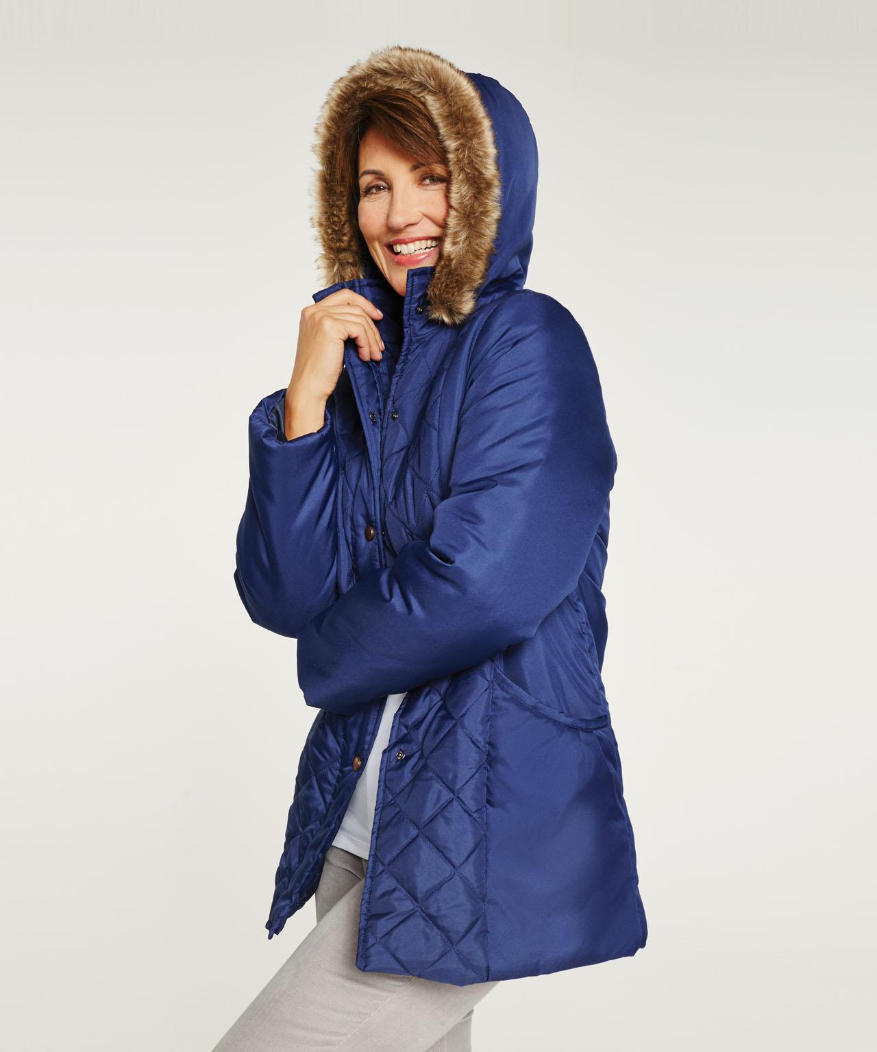 куртка демисезонная женская с мехом. укороченная куртка с мехом. демисезонная черная куртка. зимняя кожаная куртка женская. куртка с мехом женская.