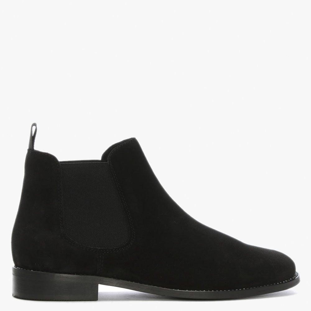 chelsea boots with diamante