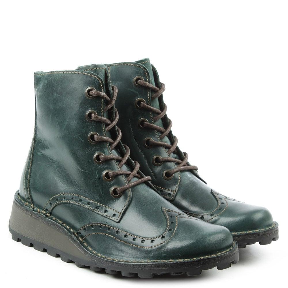 fly boots green