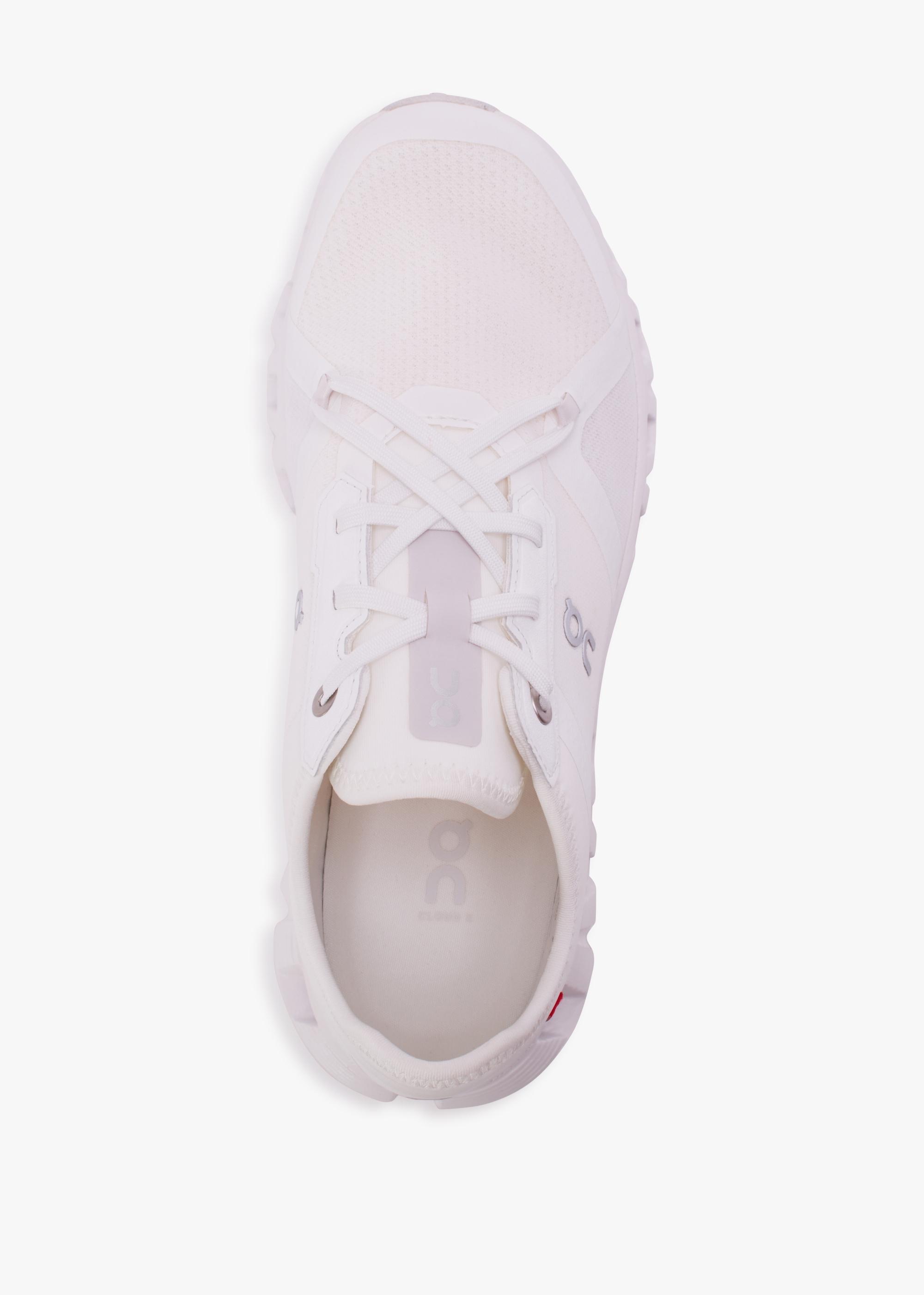 On cloud clearance all white