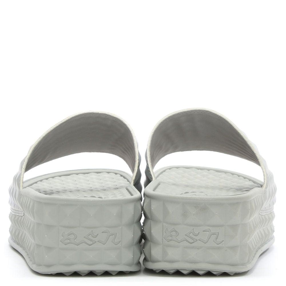 ash scream sliders