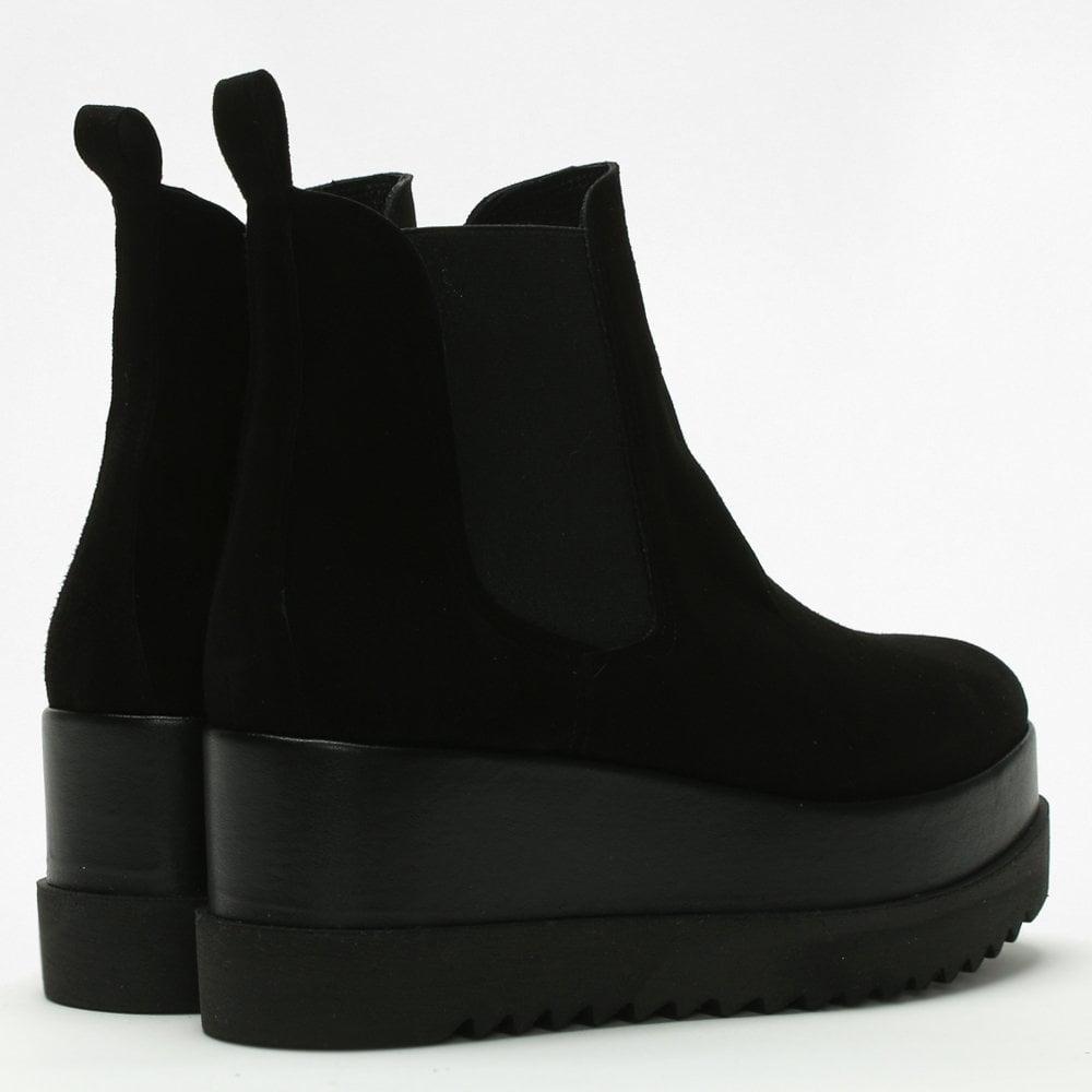 flatform chelsea boots
