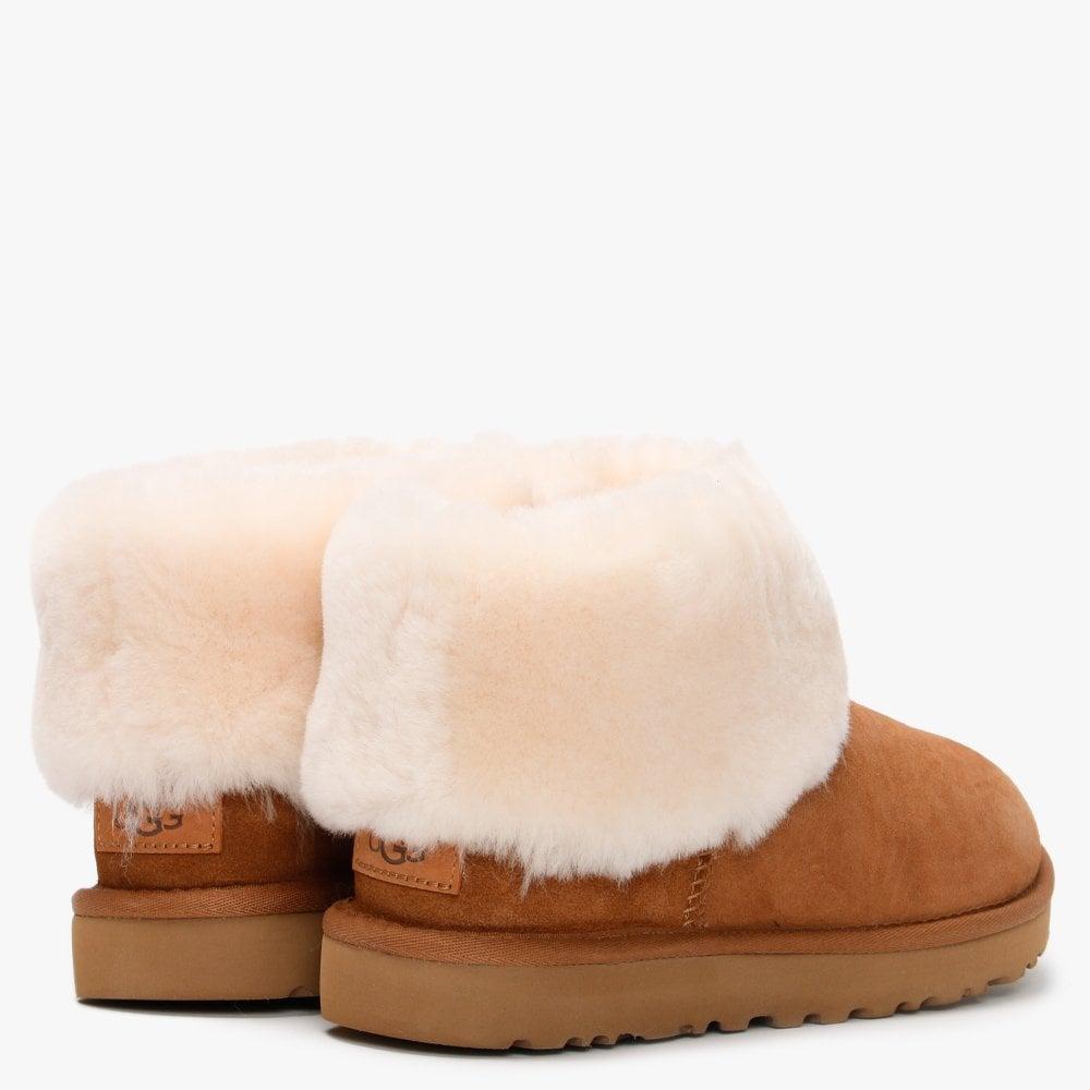 ugg mini fluff pink