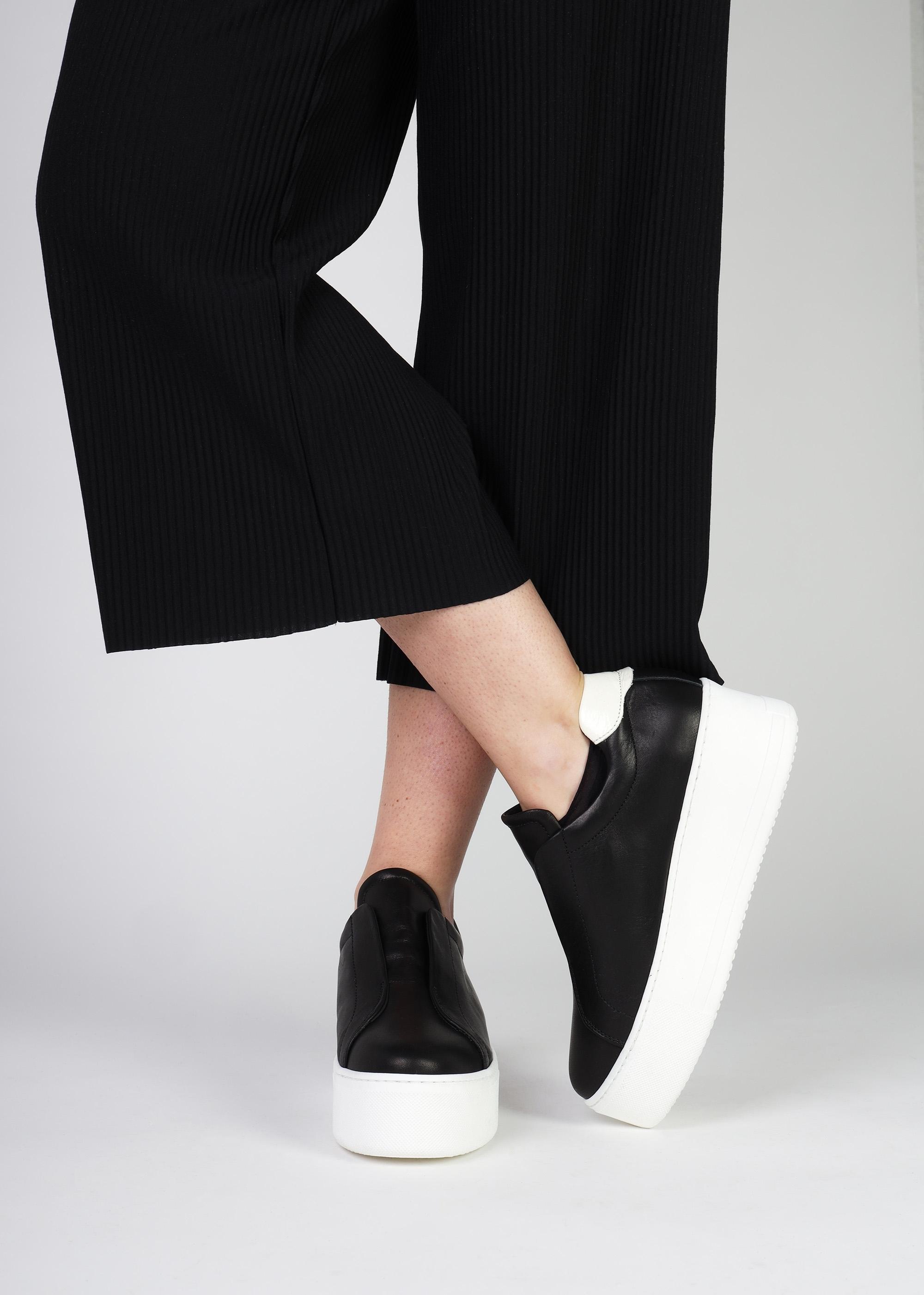 Daniel Tred Black Smooth Leather Laceless Flatform Trainers Lyst UK