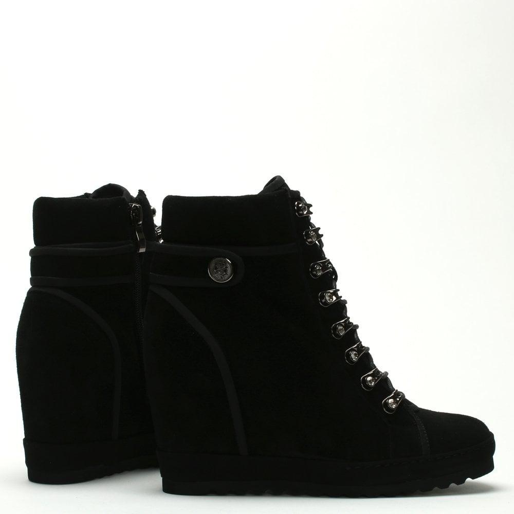 daniel wedge trainers