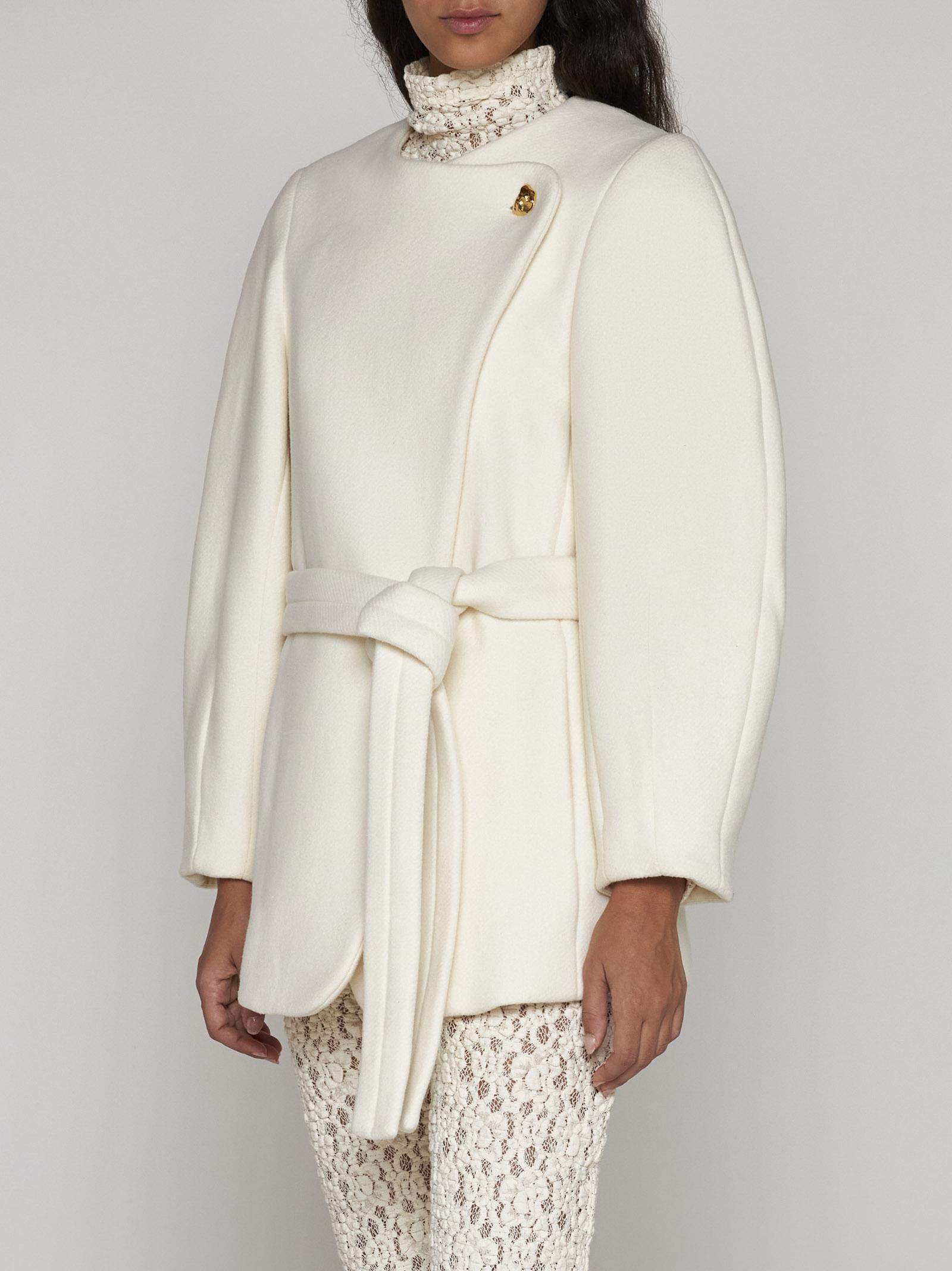 Chloé Belted Wool Short Coat in White | Lyst