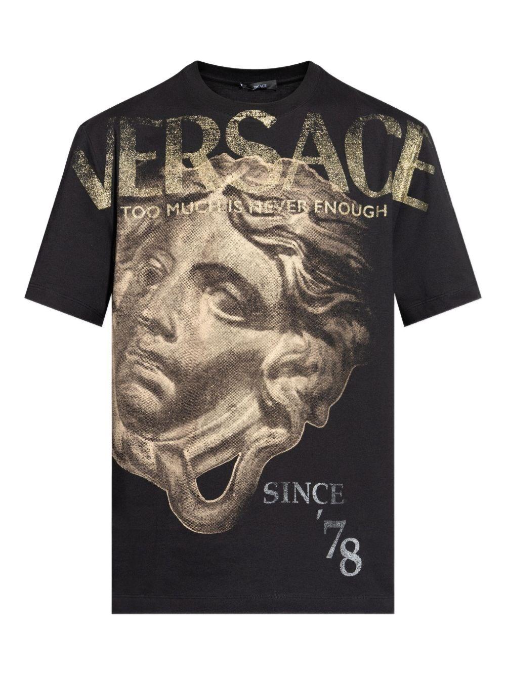 VERSACE｜SHORT-SLEEVED ROUND NECK T-SHIRTS (1014237 1A10 Versace T-shirt with print | Men's Clothing | Vitkac